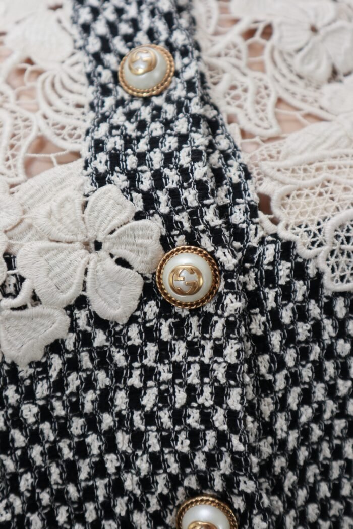 Gucci Tweed & Lace Cropped Jacket – Size IT 38 - Image 5
