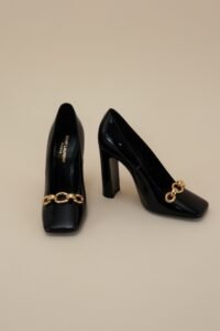 Saint Laurent Patent Chain Pumps – Size 37 - Image 5