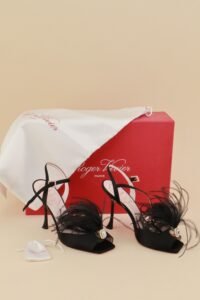 Roger Vivier Feather-Embellished Satin Sandals - EU 35,5 - Image 2