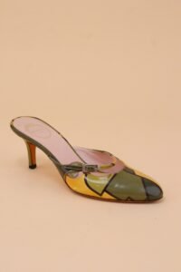 Emilio Pucci Vintage Patent Leather Mules – EU 36 - Image 2
