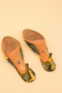 Emilio Pucci Vintage Patent Leather Mules – EU 36 - Image 8