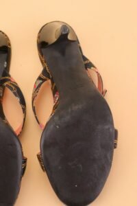 Vintage Gucci Satin Print Sandal - 38 - Image 7