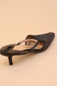 Vintage Chanel Grey Leather Slingback Sandals - 36 - Image 4