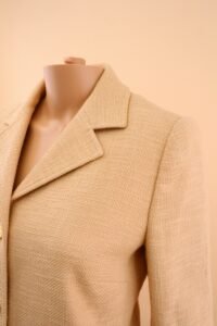 Dolce & Gabbana Beige Boucle Coat - IT 42 - Image 3